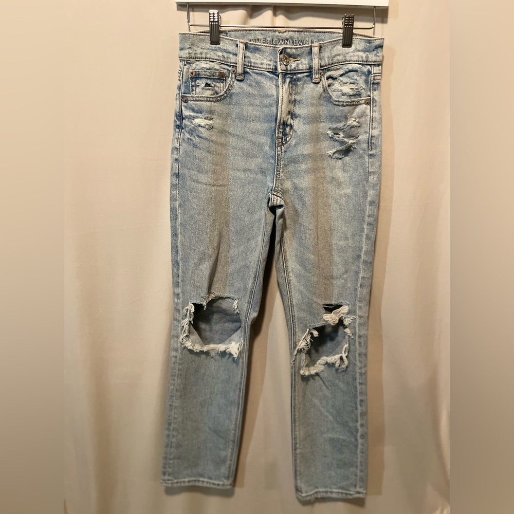 American Eagle Outfitters High Rise Distressed Blue Jeans